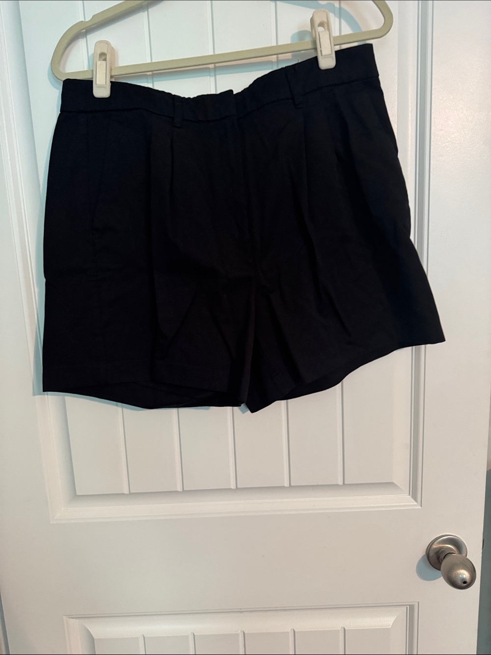 Old Navy Black Tailored High-Rise Women’s Shorts